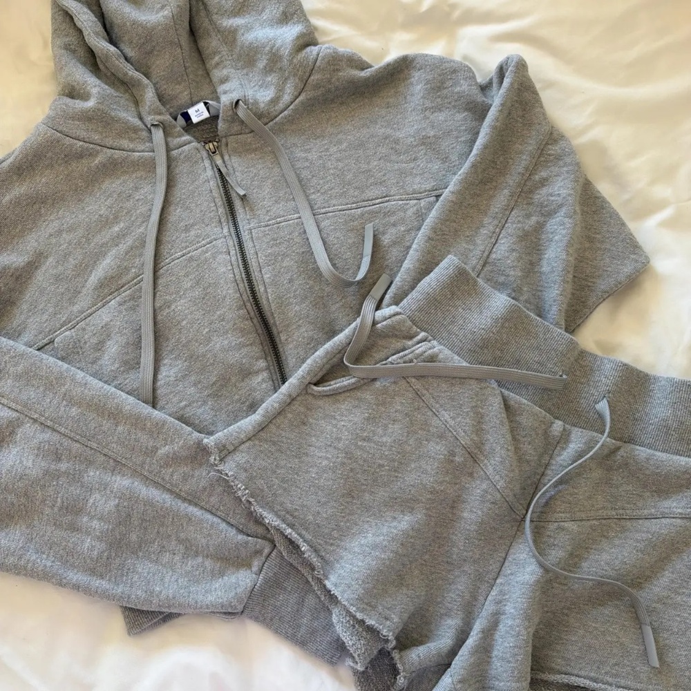 Women’s Grey Sweatset